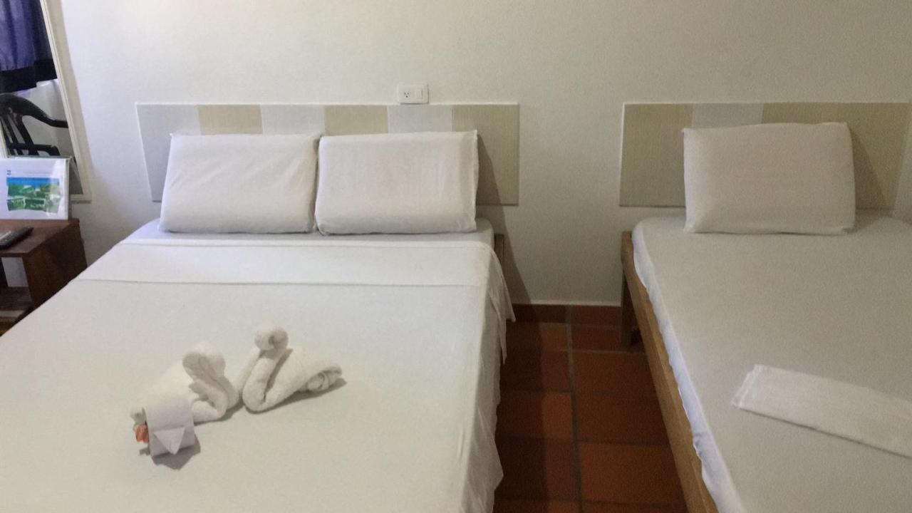 Hotel Pizzeria Opera Толу Экстерьер фото